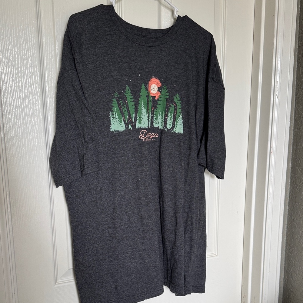 Gray Mens T-Shirt with Trees Design